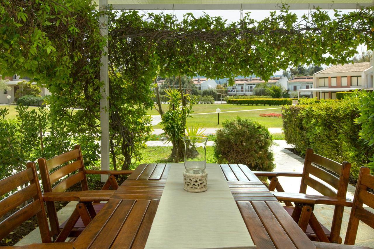 Villa Dihtia On The Sea Pefkochori Exteriör bild