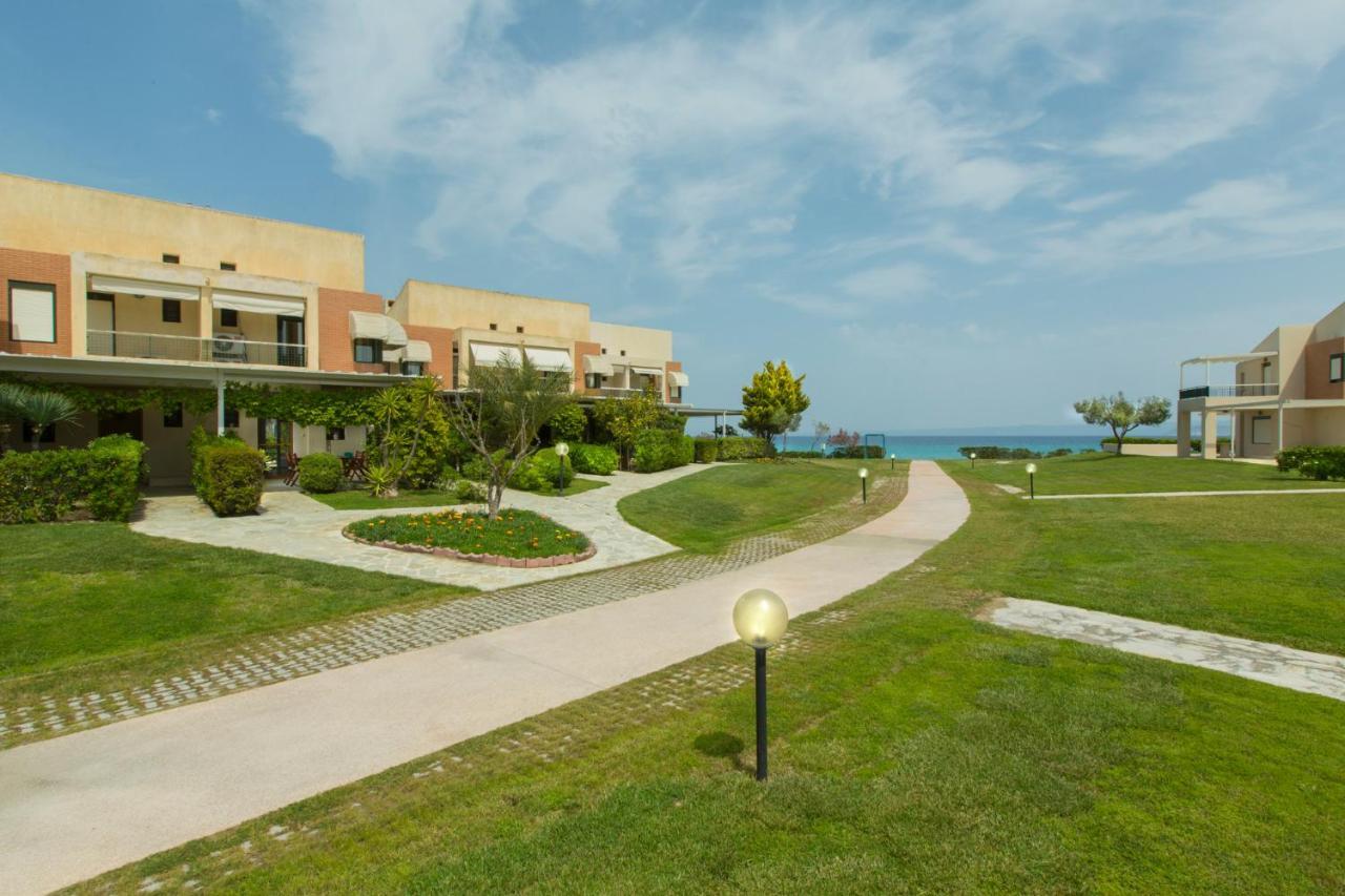 Villa Dihtia On The Sea Pefkochori Exteriör bild